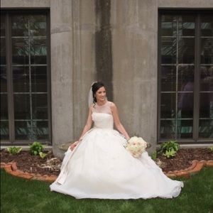 poshmark wedding dress